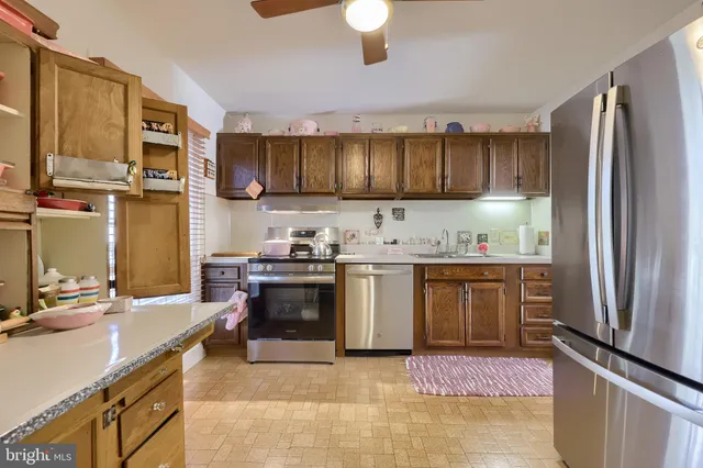 $254,800 | 19 Club Lane, Reading, PA 19607