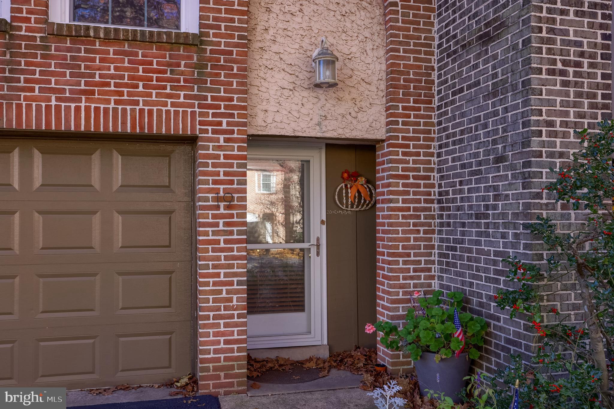 19 Club Lane Reading, PA 19607 - Photo 2 of 35 Gallery Image 2