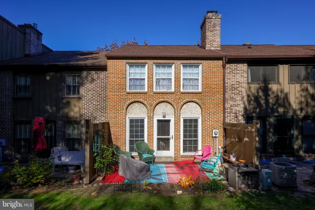 $254,800 | 19 Club Lane, Reading, PA 19607