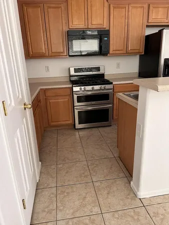 $2,775 | 3637 East Parkview Drive, Gilbert, AZ 85295