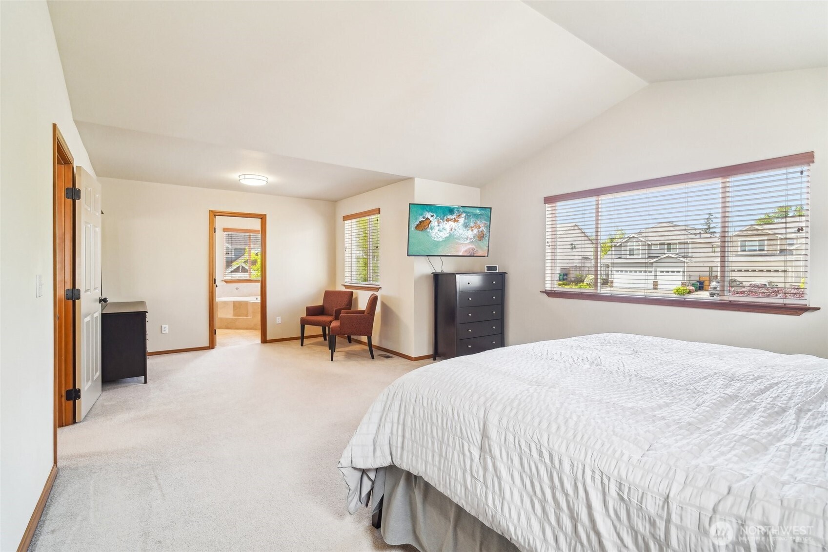 21118 1st Avenue West Bothell, WA 98021 - Photo 18 of 35