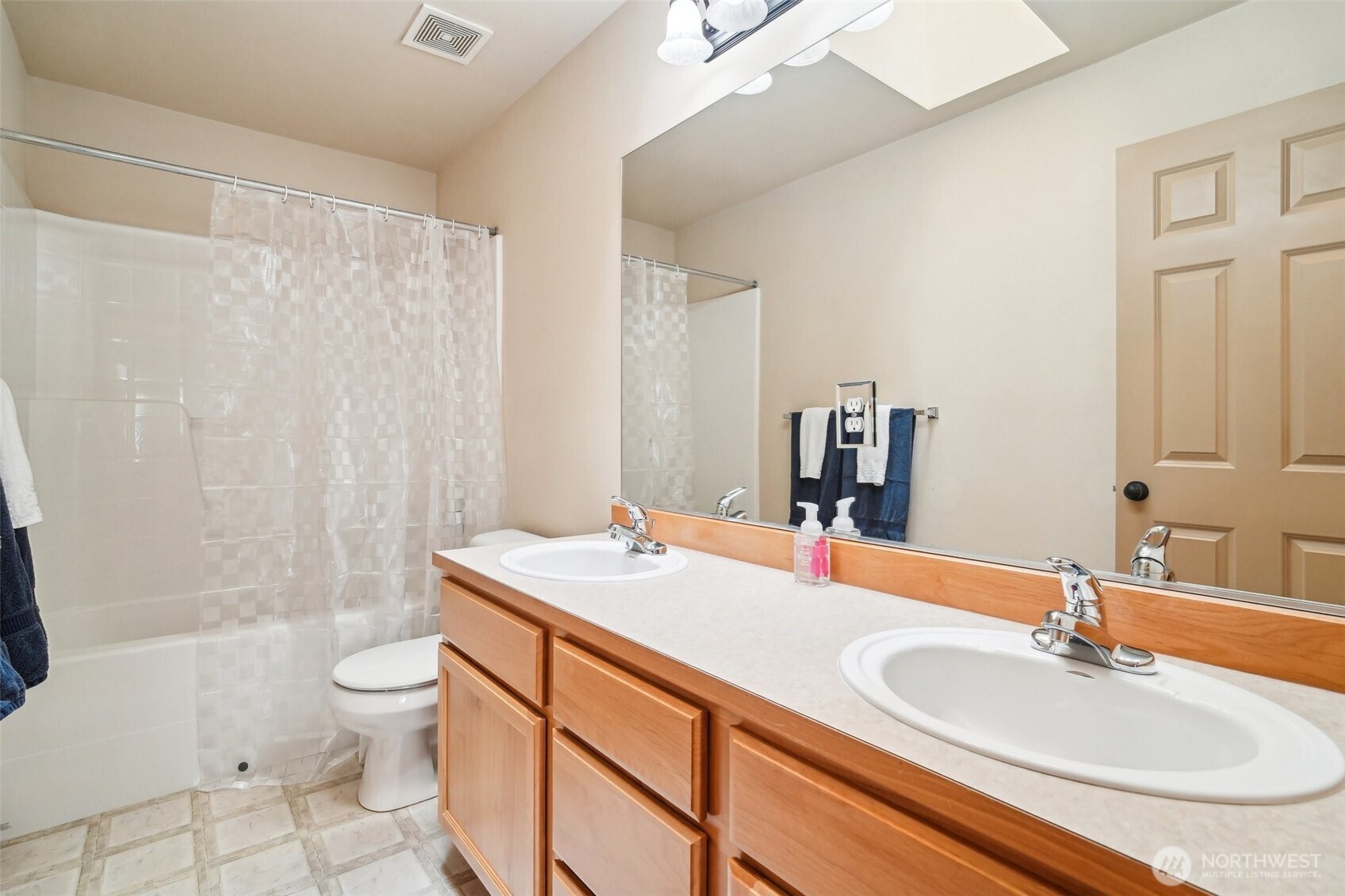 21118 1st Avenue West Bothell, WA 98021 - Photo 25 of 35