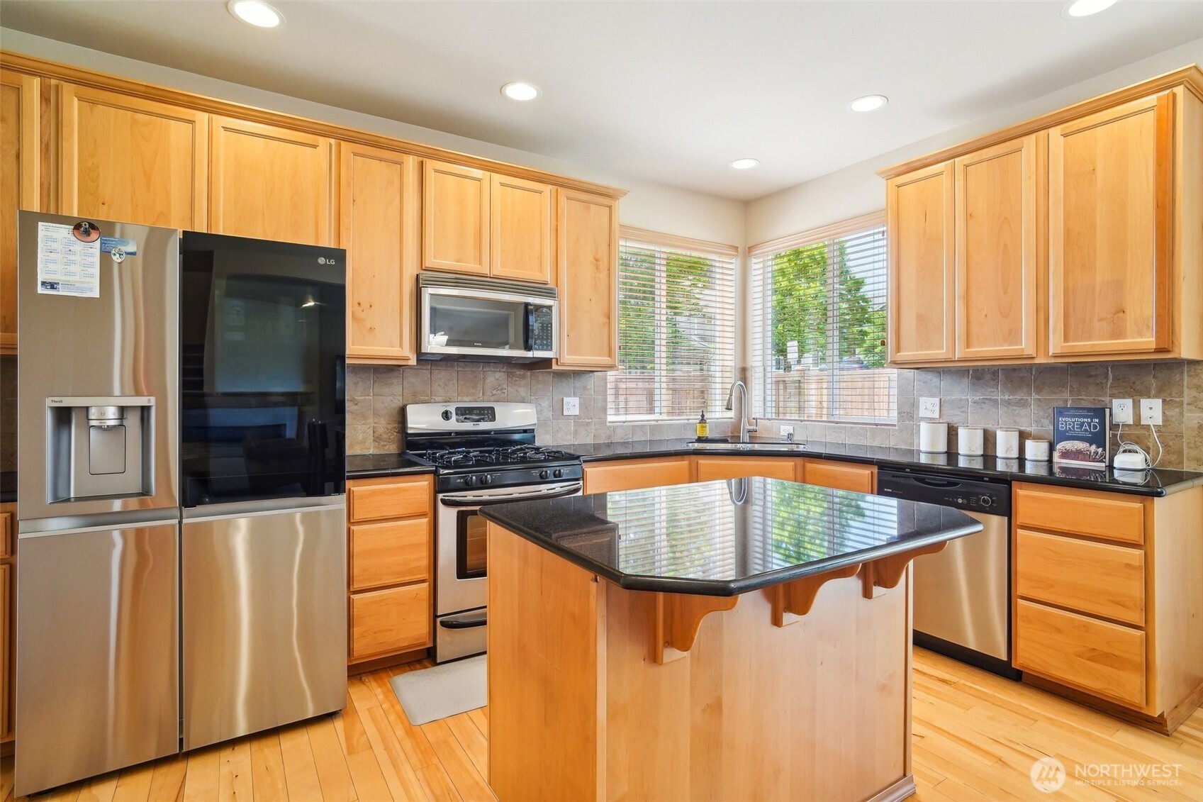 21118 1st Avenue West Bothell, WA 98021 - Photo 8 of 35