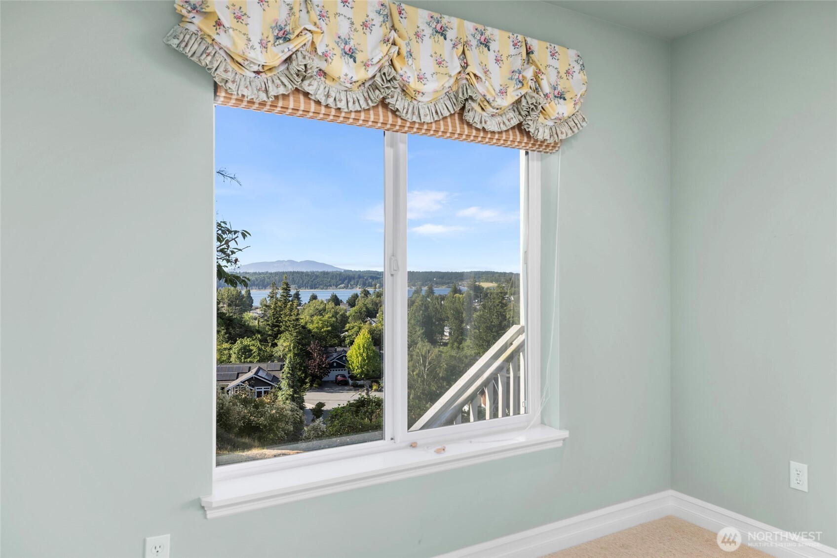 2314 20th Street Anacortes, WA 98221 - Photo 33 of 40
