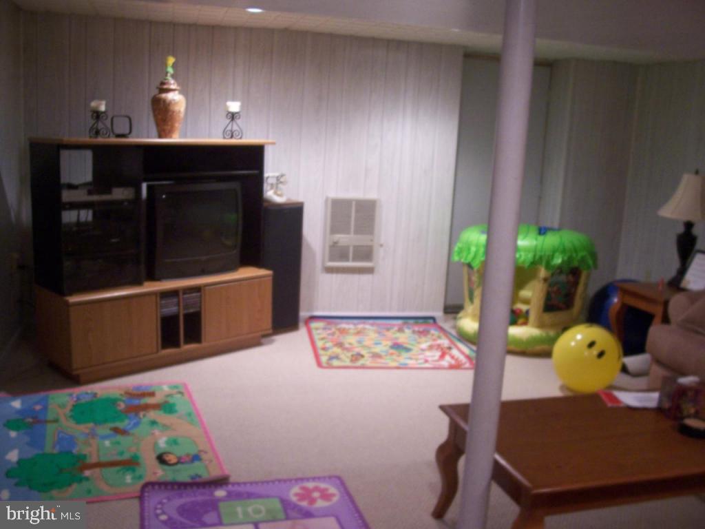 1067 Williamsburg Road Lancaster, PA 17603 - Photo 9 of 17 Gallery Image 9