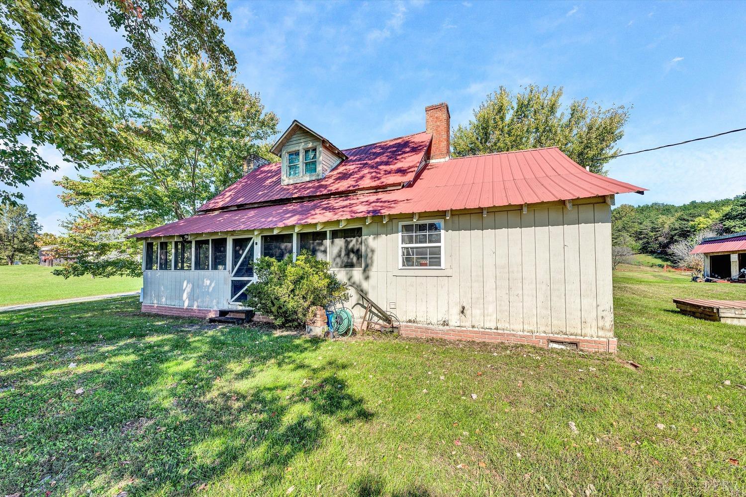 1155 Gaston Road Vinton, VA 24179 - Photo 21 of 32