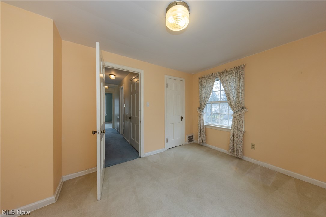 1050 Renfield Road Cleveland Heights, OH 44121 - Photo 28 of 41 Unfurnished bedroom featuring light carpet