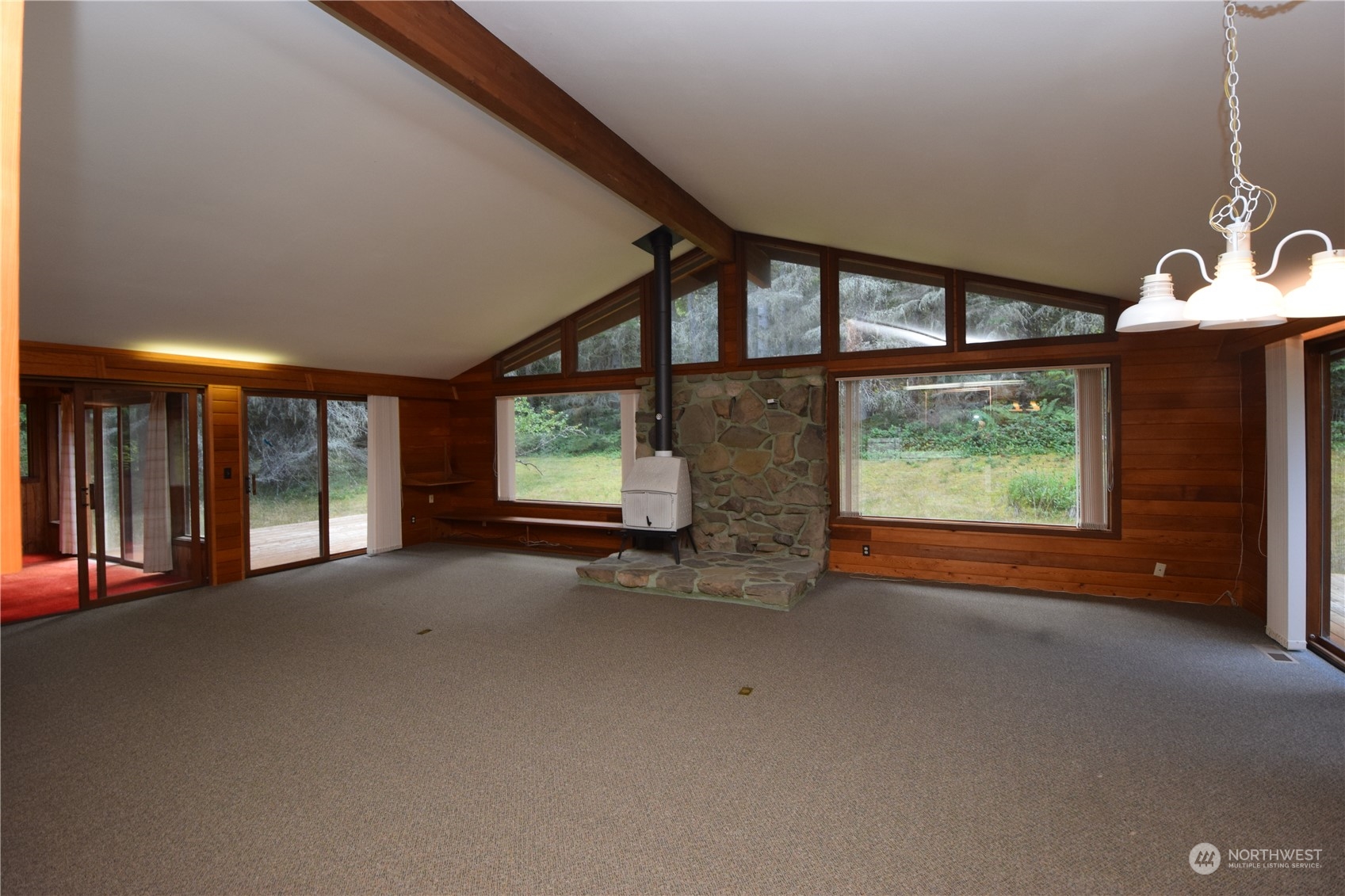 688 Gellor Road Port Angeles, WA 98362 - Photo 11 of 31 Gallery Image 11