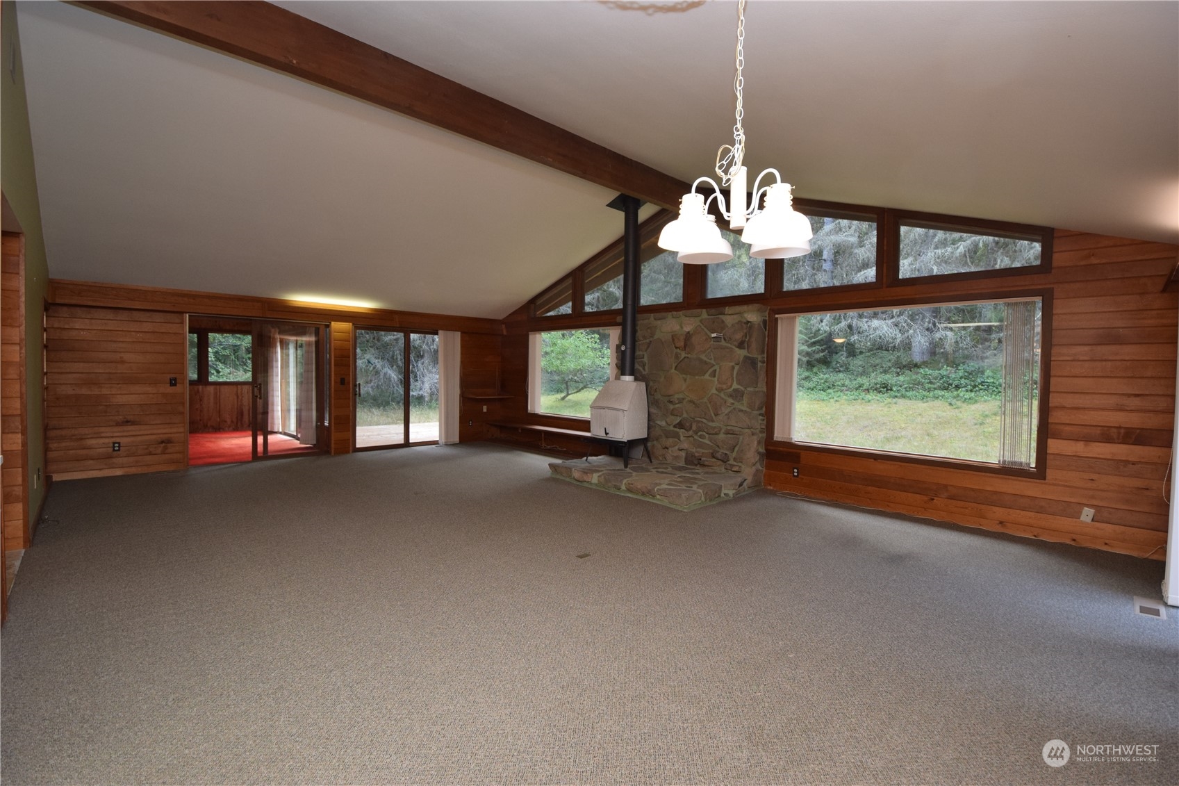 688 Gellor Road Port Angeles, WA 98362 - Photo 12 of 31 Gallery Image 12