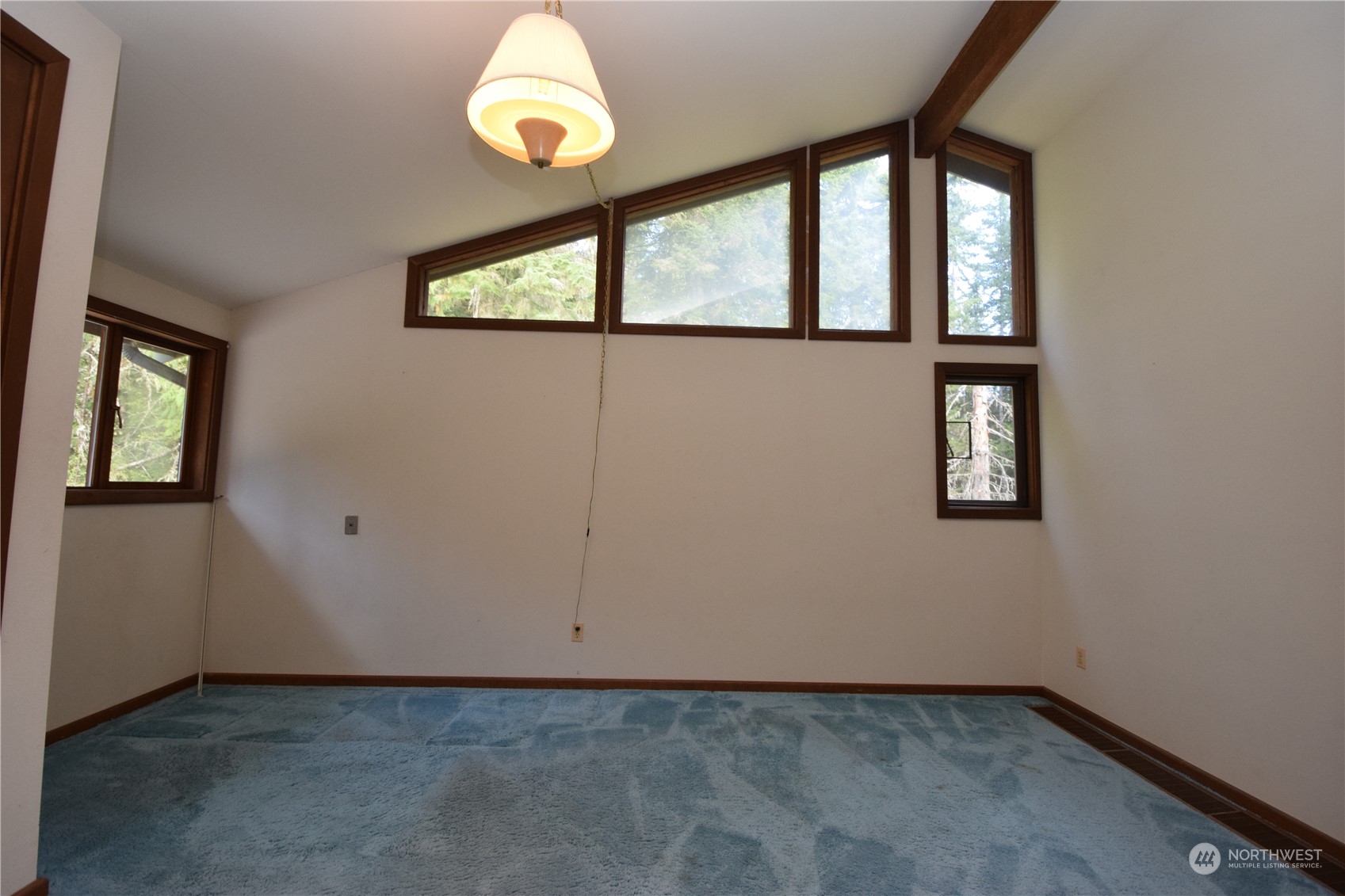 688 Gellor Road Port Angeles, WA 98362 - Photo 19 of 31 Gallery Image 19