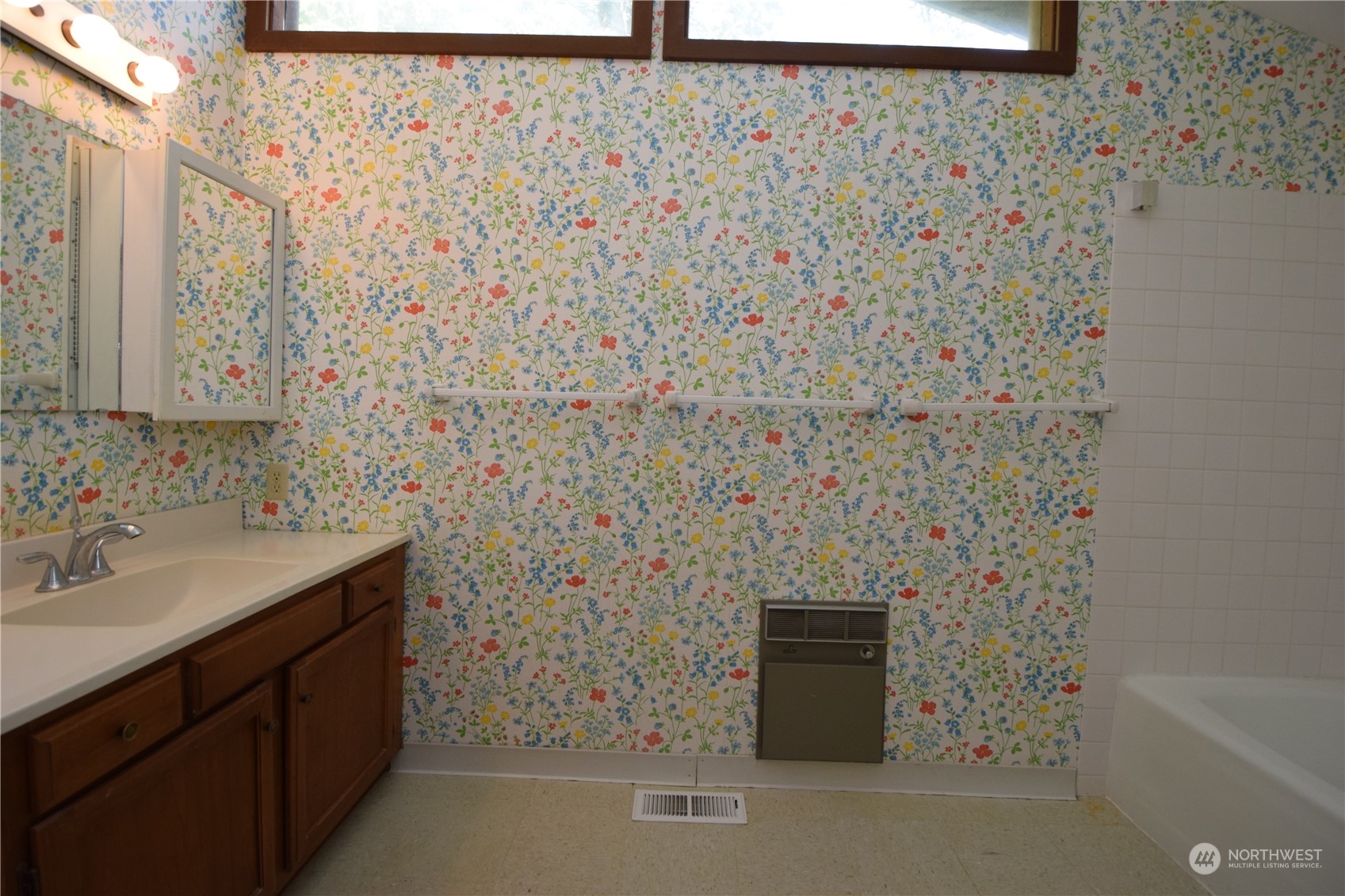 688 Gellor Road Port Angeles, WA 98362 - Photo 26 of 31 Gallery Image 26