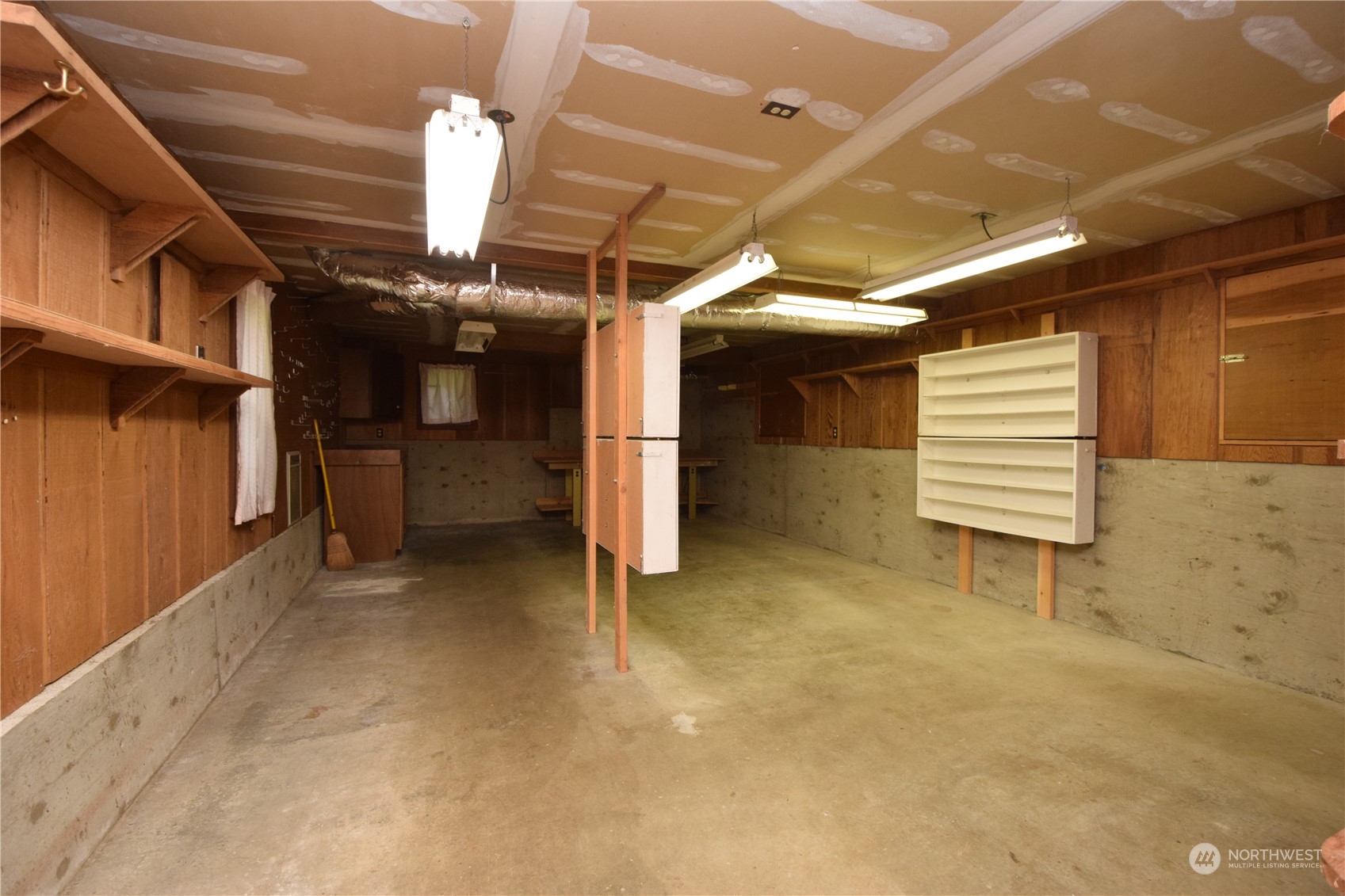 688 Gellor Road Port Angeles, WA 98362 - Photo 29 of 31 Gallery Image 29