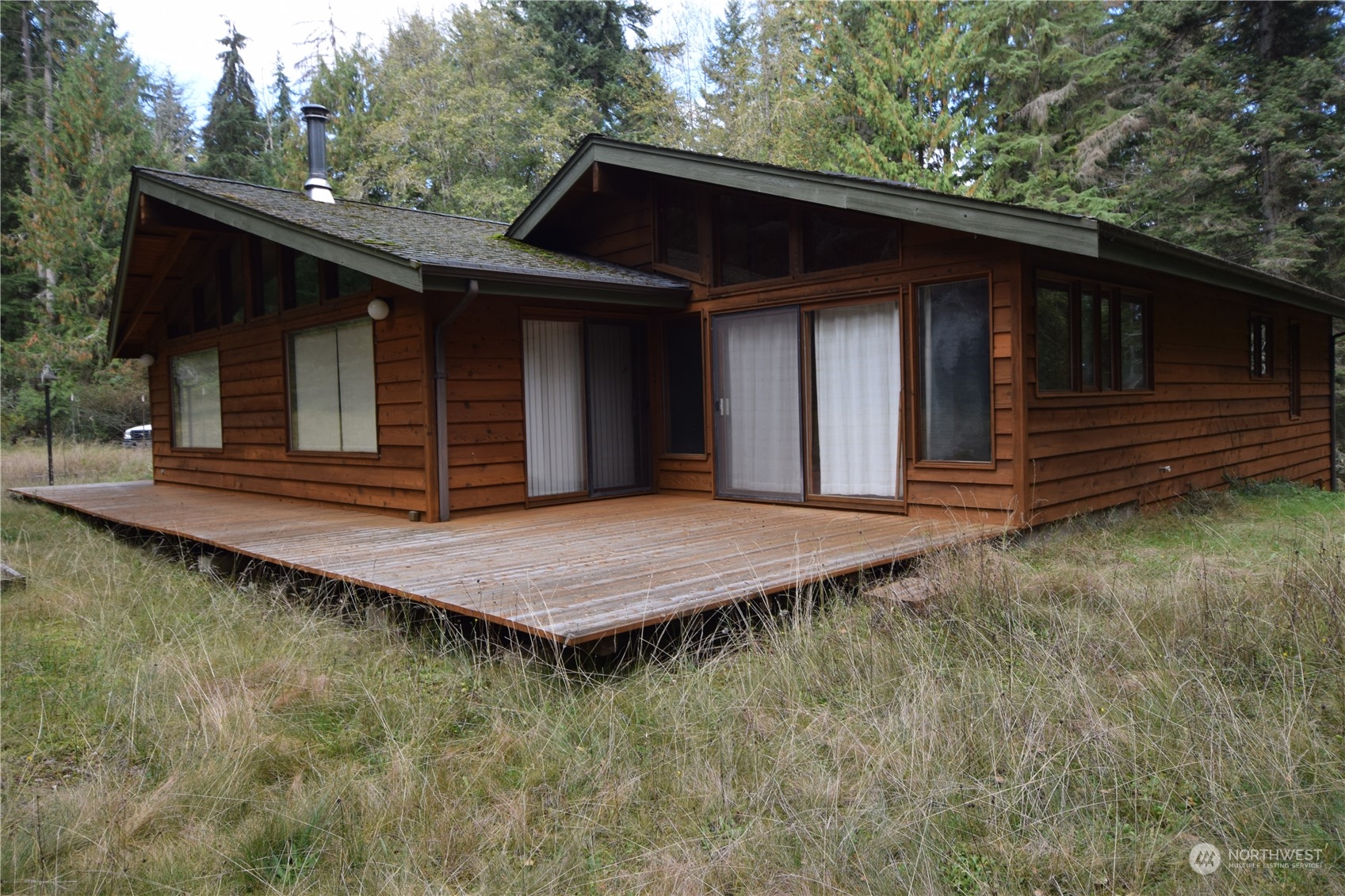 688 Gellor Road Port Angeles, WA 98362 - Photo 3 of 31 Gallery Image 3