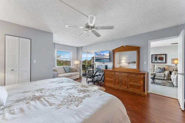 $169,000 | 3930 Inverrary Boulevard, Unit 505D, Lauderhill, FL 33319