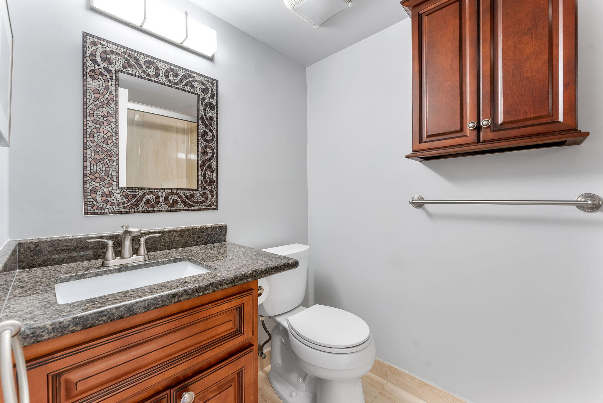 3930 Inverrary Boulevard, Unit 505D Lauderhill, FL 33319 - Photo 20 of 30 Bathroom 2