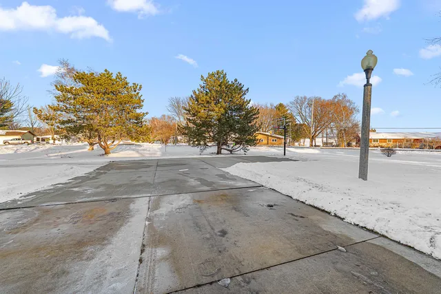 $389,900 | N7446 Beaver Bay Drive, Beaver Dam, WI 53916