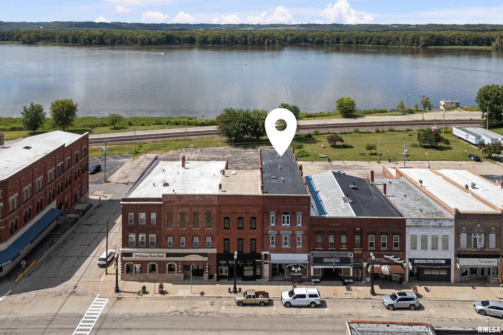 309 Main Street Savanna, IL 61074 - Photo 2 of 58