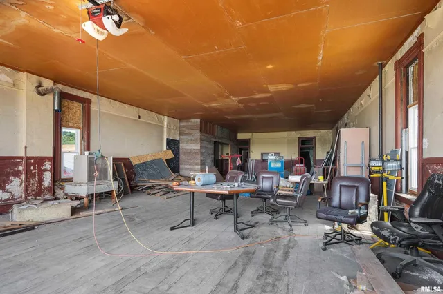 $350,000 | 309 Main Street, Savanna, IL 61074