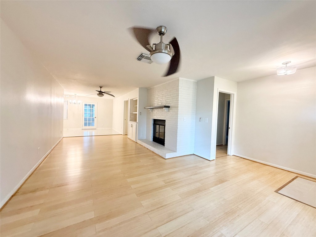 5470 Ariel Street Houston, TX 77096 - Photo 2 of 24