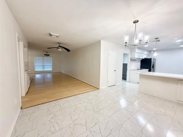 $2,395 | 5470 Ariel Street, Houston, TX 77096