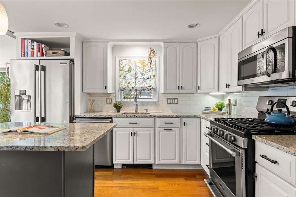 101 Chesbrough Road Boston, MA 02132 - Photo 5 of 27