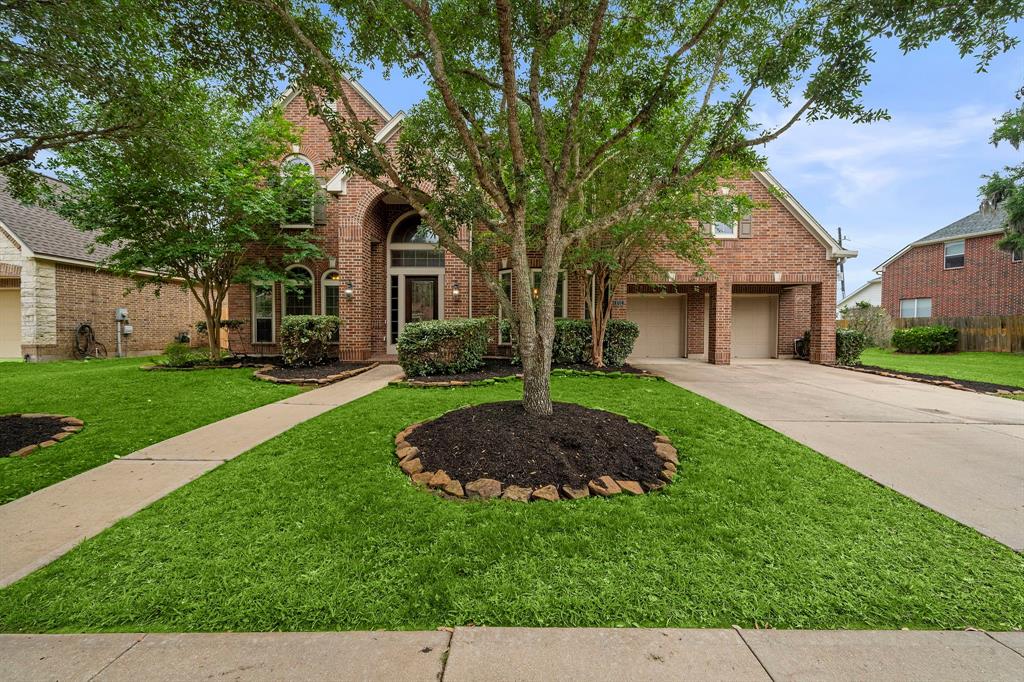 Welcome to 8702 Stowe Creek Lane. Located in the Sienna Golf Club, this beautiful home features 5 BR, 4.5 BT, a home office, media room, game room, a study nook, and an open floor plan! It also backs up to a greenbelt (no back neighbors).