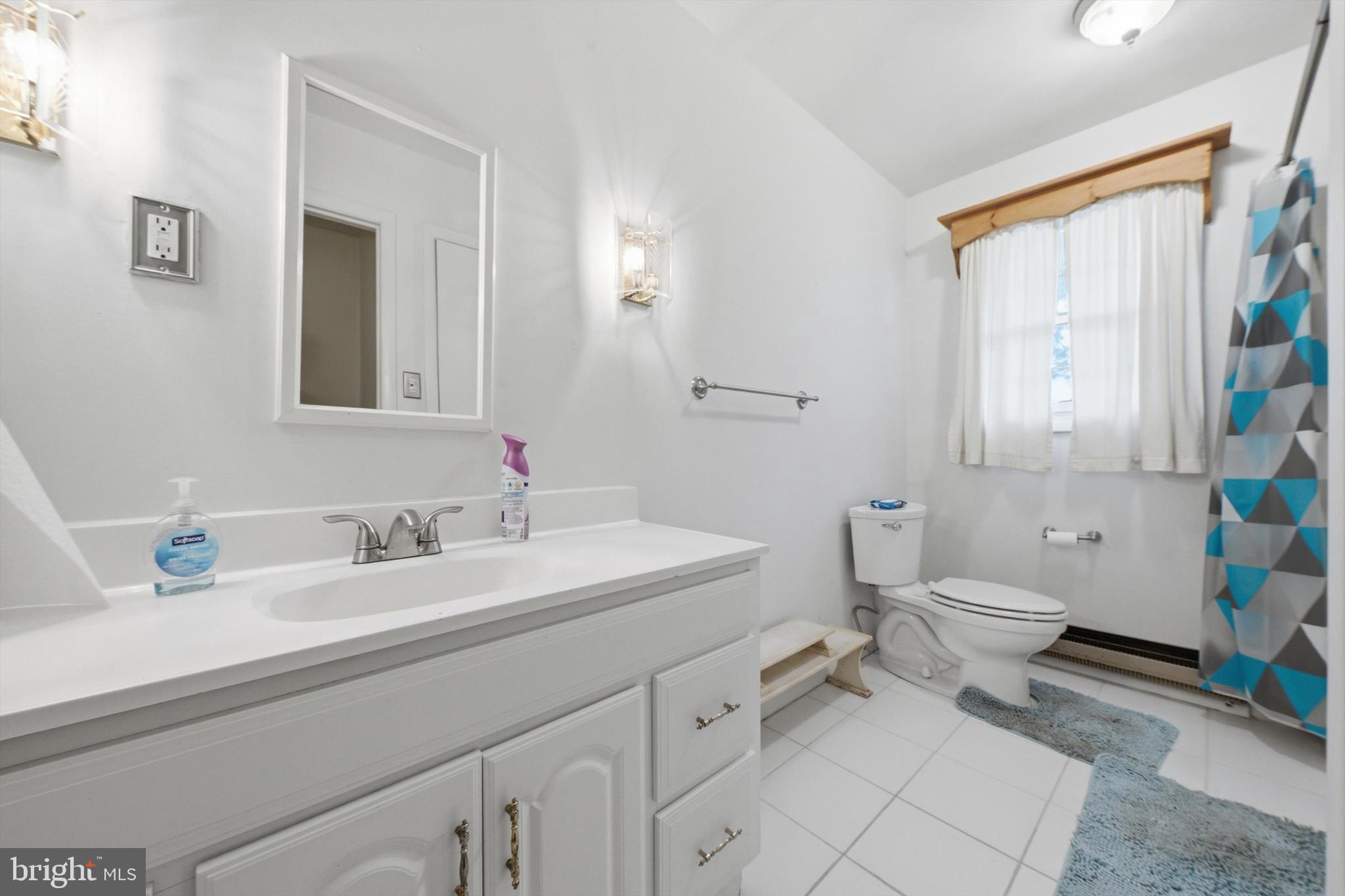 776 Evergreen Road Severn, MD 21144 - Photo 32 of 55 Hall Bath