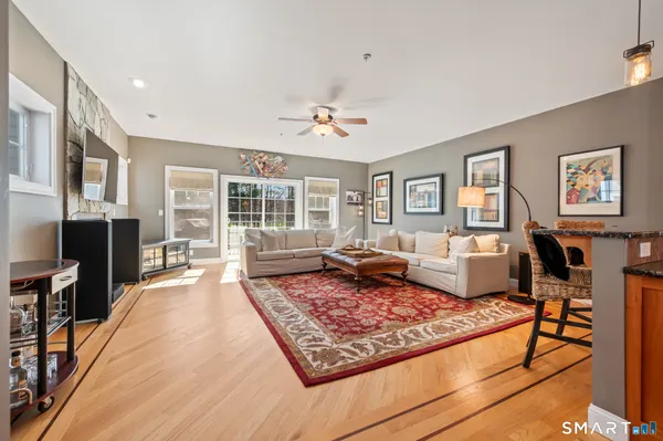 $550,000 | 1421 Farmington Avenue, Unit A, Farmington, CT 06032