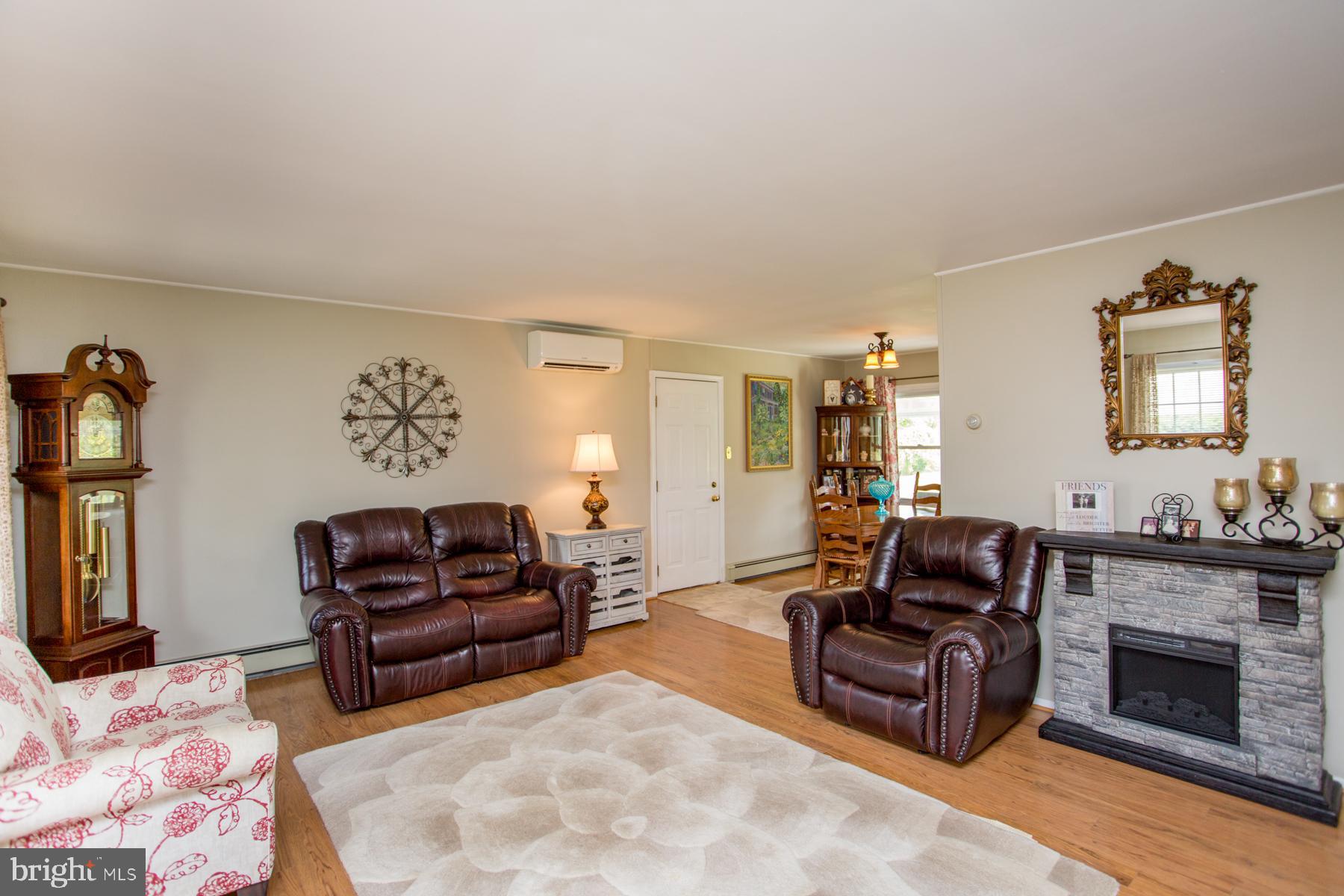 60 Cleft Rock Road Levittown, PA 19057 - Photo 7 of 63 Gallery Image 7