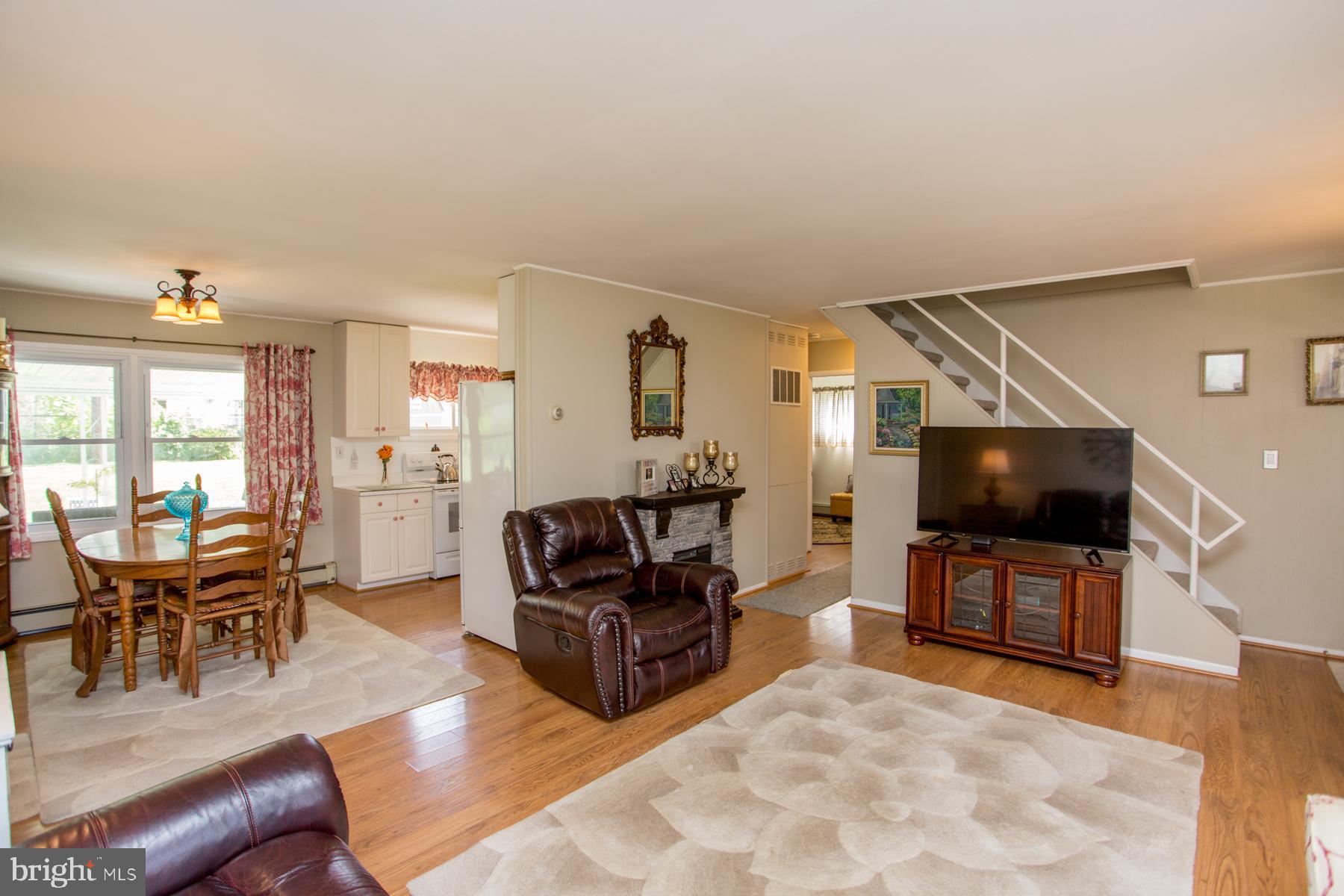 60 Cleft Rock Road Levittown, PA 19057 - Photo 8 of 63 Gallery Image 8
