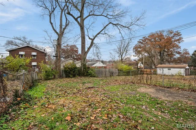 $210,000 | 6827 Plymouth Avenue, University City, MO 63130