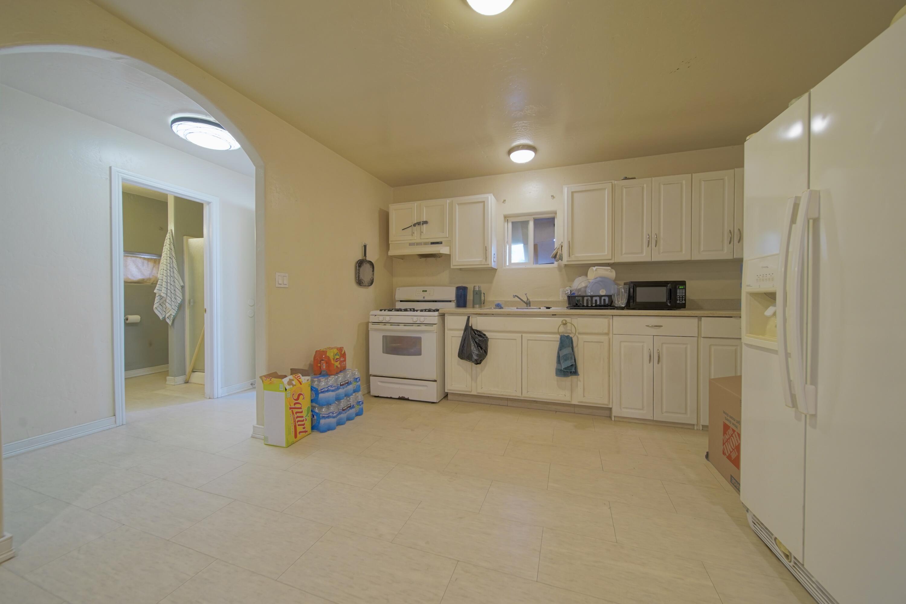 113 Bryant Court Exeter, CA 93221 - Photo 38 of 41 Kitchen in ADU