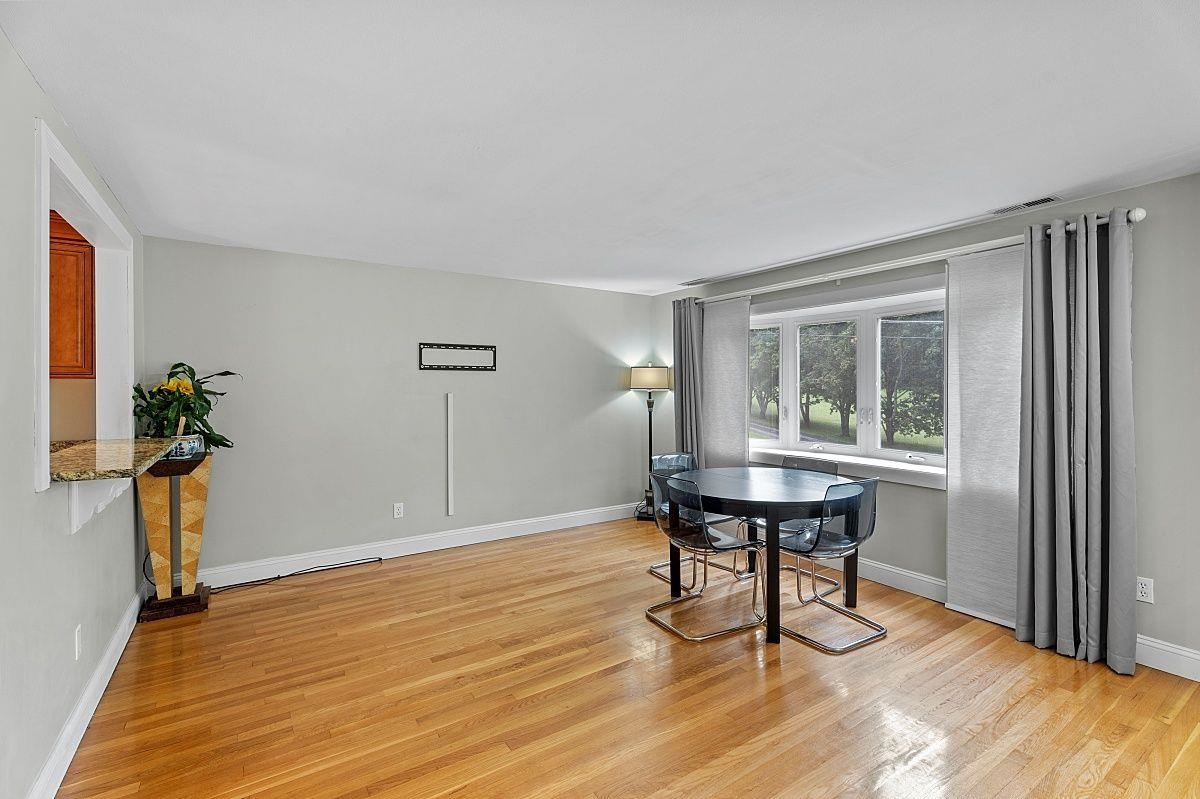 7 Vassar Drive Pelham, NH 03076 - Photo 15 of 38