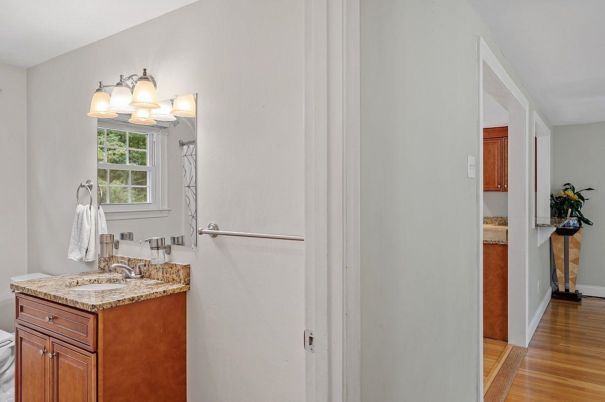 7 Vassar Drive Pelham, NH 03076 - Photo 26 of 38