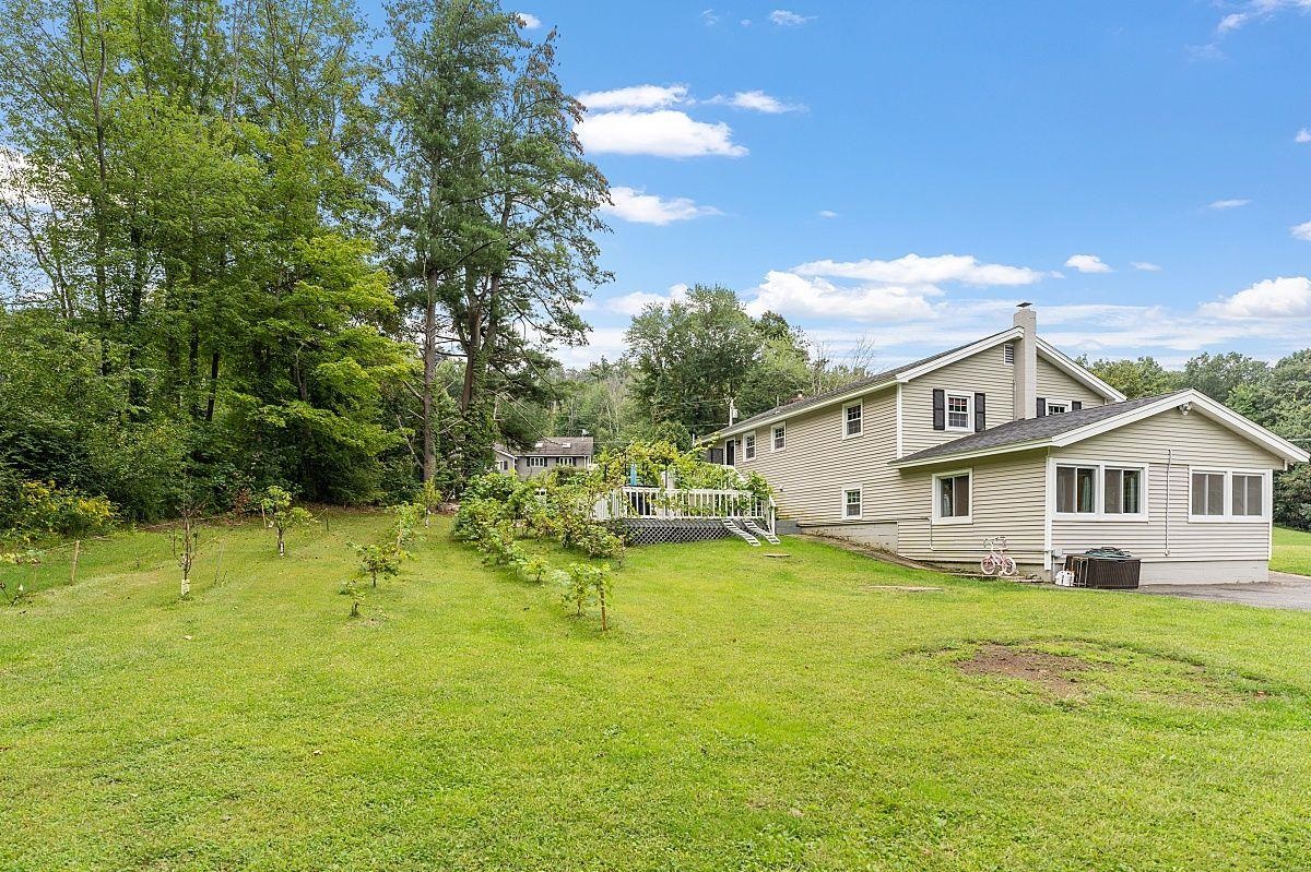 7 Vassar Drive Pelham, NH 03076 - Photo 33 of 38