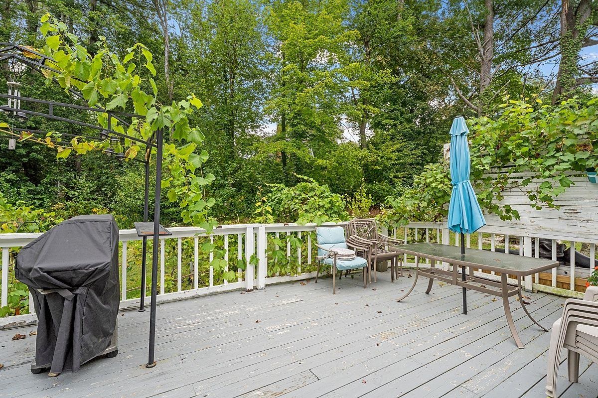 7 Vassar Drive Pelham, NH 03076 - Photo 35 of 38