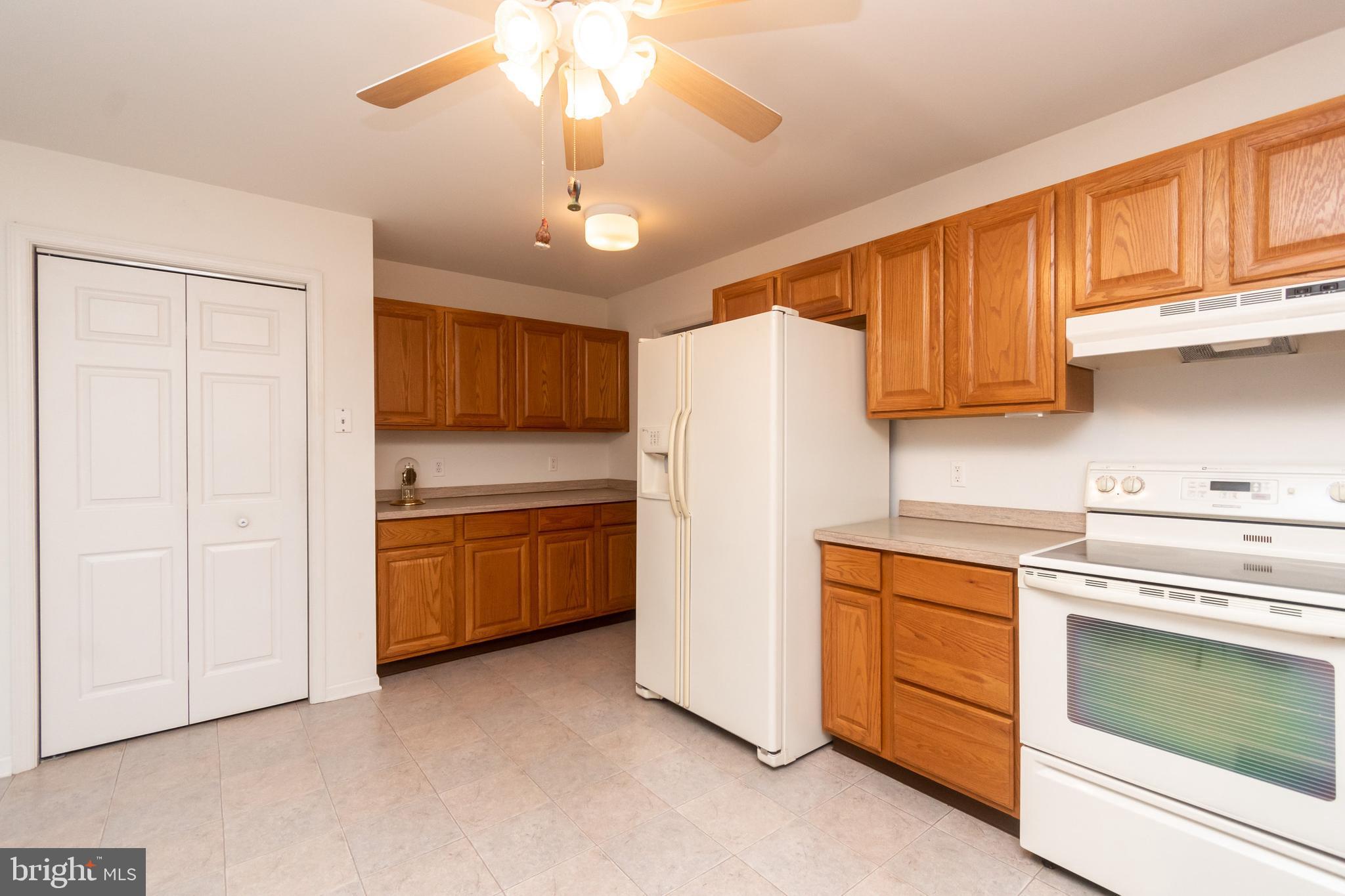 101 Duke Drive Bear, DE 19701 - Photo 7 of 33 Large Pantry