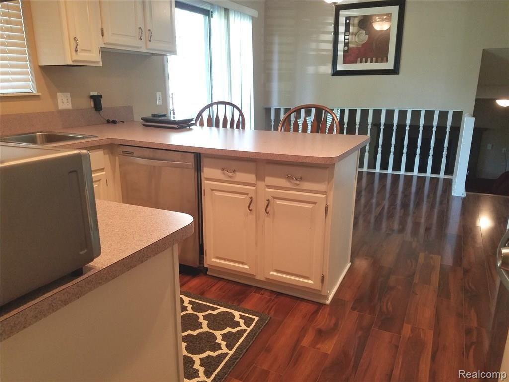 6182 Clarkston Road Clarkston, MI 48346 - Photo 6 of 20 20160920_103309.jpg
