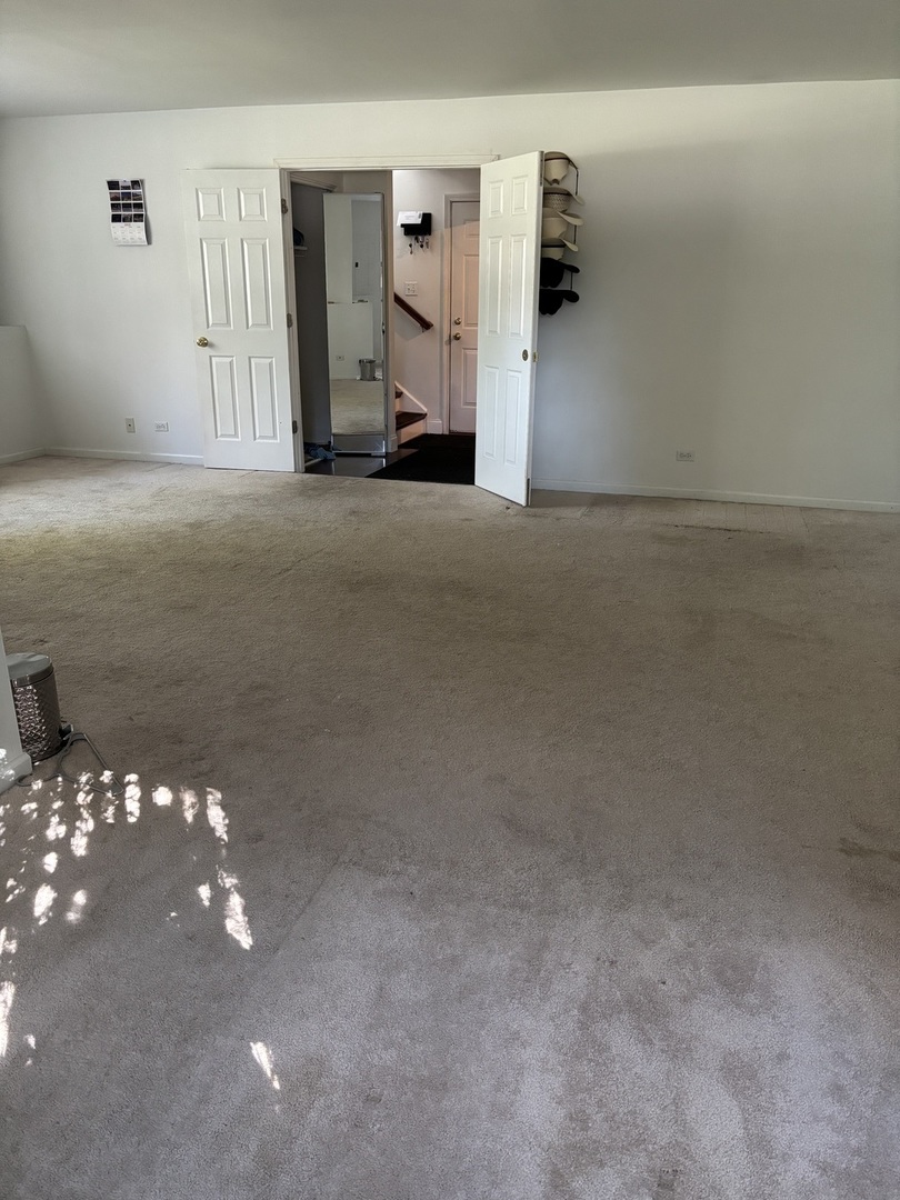 714 South Rosehall Lane Round Lake, IL 60073 - Photo 28 of 35 a view of a big room with closet