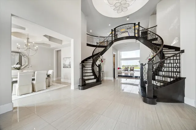 a view of entryway and hall