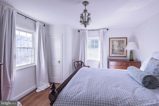 $530,000 | 101 North Tyrone Road, Baltimore, MD 21212