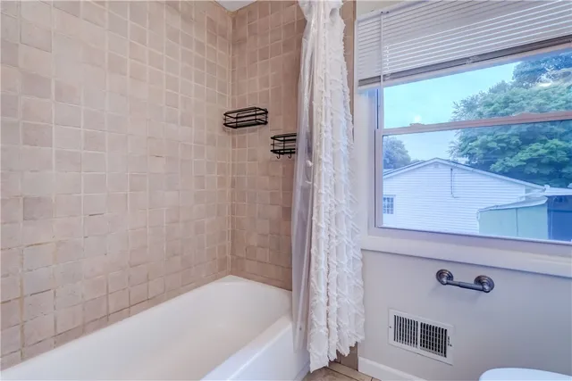 $2,795 | 232 Meadowbriar Road, Greece, NY 14616