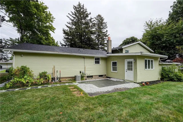 $2,795 | 232 Meadowbriar Road, Greece, NY 14616