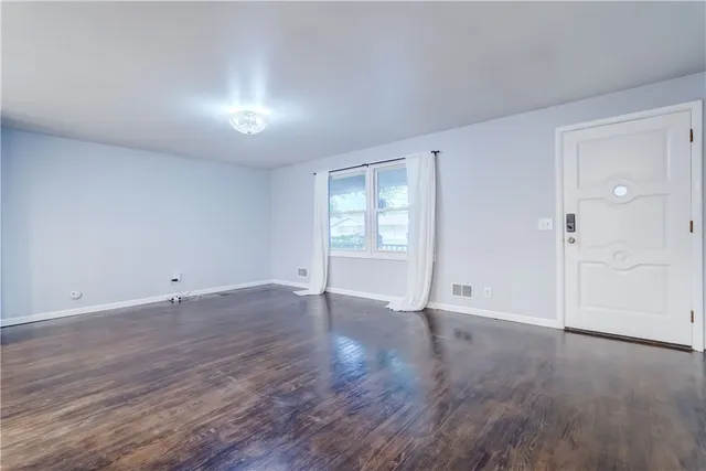 $2,795 | 232 Meadowbriar Road, Greece, NY 14616