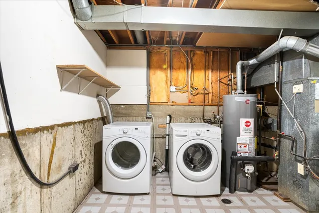 $329,000 | 363 Oaktree Court, Hoffman Estates, IL 60169