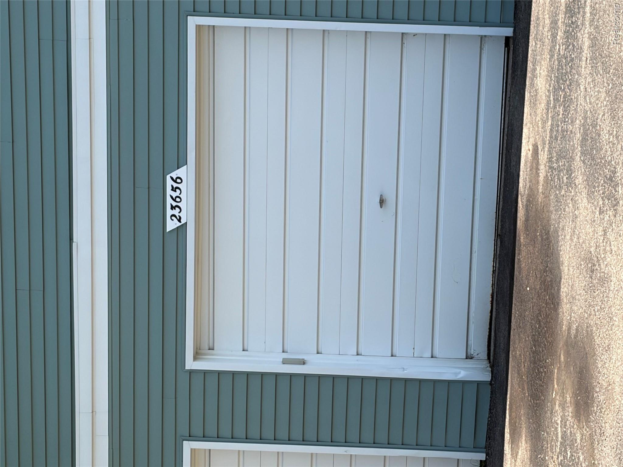 23656 North Rockledge Novi, MI 48375 - Photo 14 of 15 Exterior.jpeg
