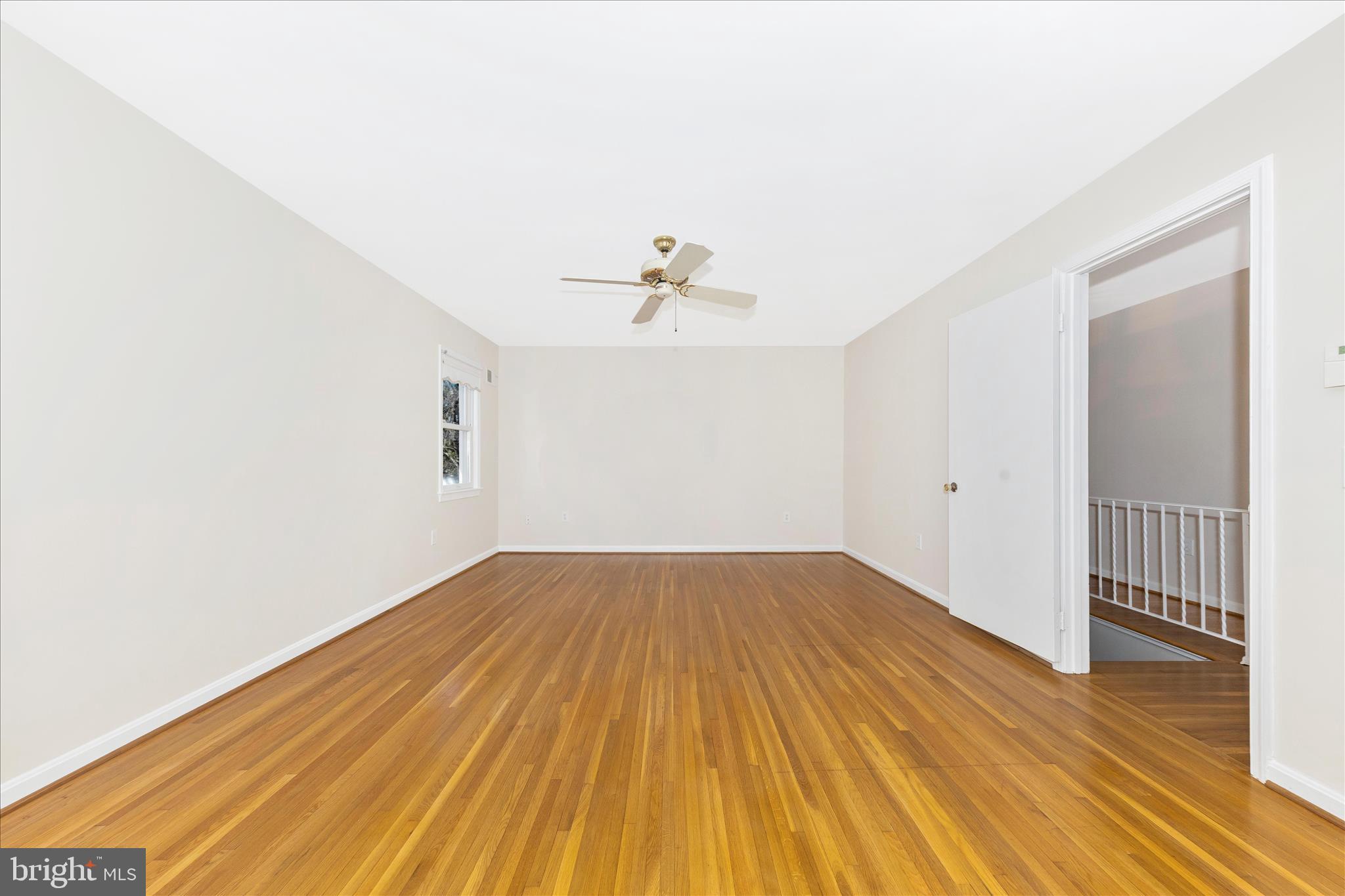 11806 Prestwick Road Potomac, MD 20854 - Photo 30 of 64 Primary Bedroom