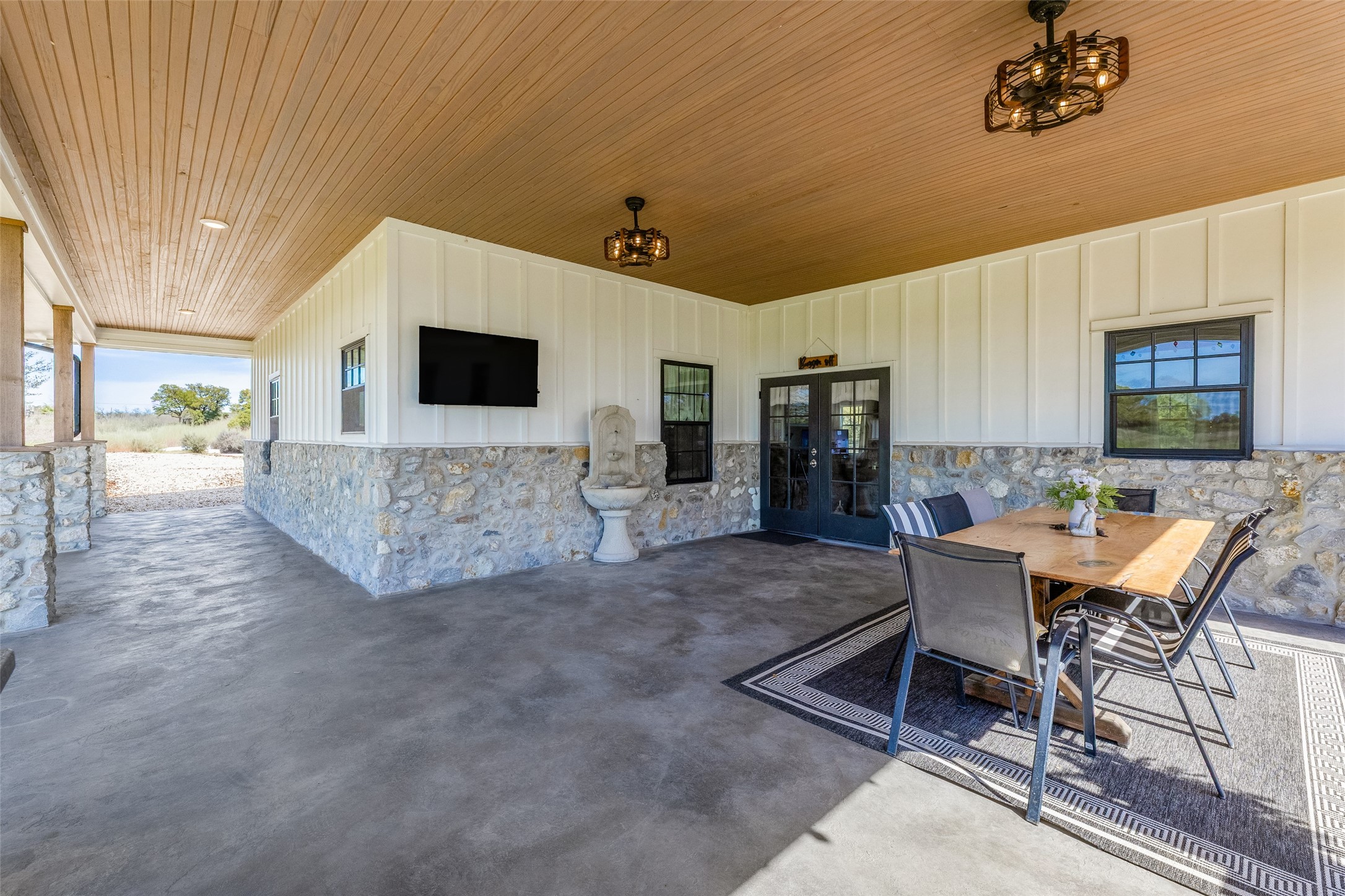 174 Gilmore Road Brenham, TX 77833 - Photo 12 of 50