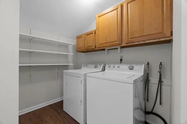 $2,500 | 671 Cornwall Avenue, Unit 1, Cheshire, CT 06410