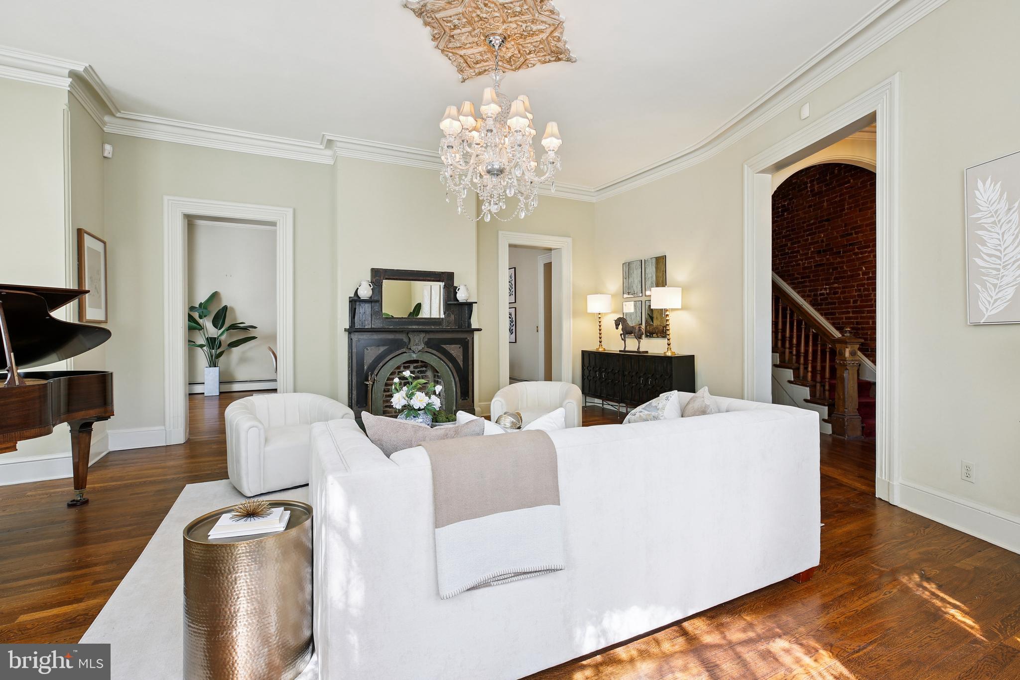 17 Logan Circle Northwest Washington, DC 20005 - Photo 6 of 56 Living Room